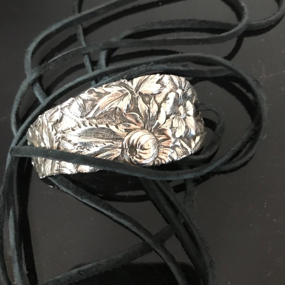 Floral Antique Tie Wrap Bracelet Sterling Silver 925 Kirk Stieff Cuff Yoga Boho - Picture 8 of 11